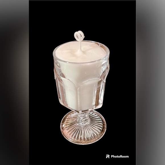 Hand Crafted Other - 100% Soy Wax Candle-Berries-2.75 Ounces-Hand Poured-Recyclable Too!